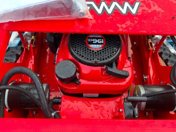 UNUSED RADIO CONTROLLED TRACKED MOWER....145 381104924