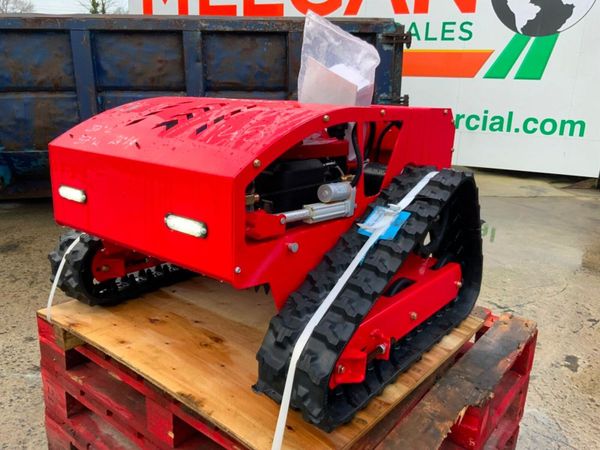UNUSED RADIO CONTROLLED TRACKED MOWER....145 381104929