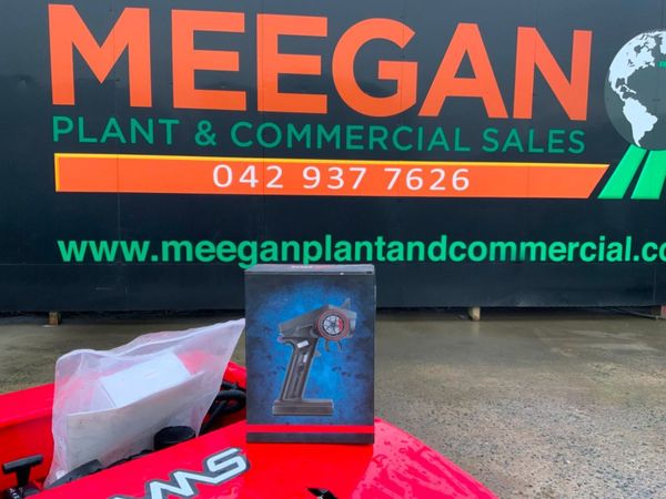 UNUSED RADIO CONTROLLED TRACKED MOWER....145 381104933