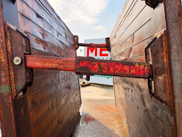 3.5 x 2.5 metre TRENCH BOX .......82 381116361