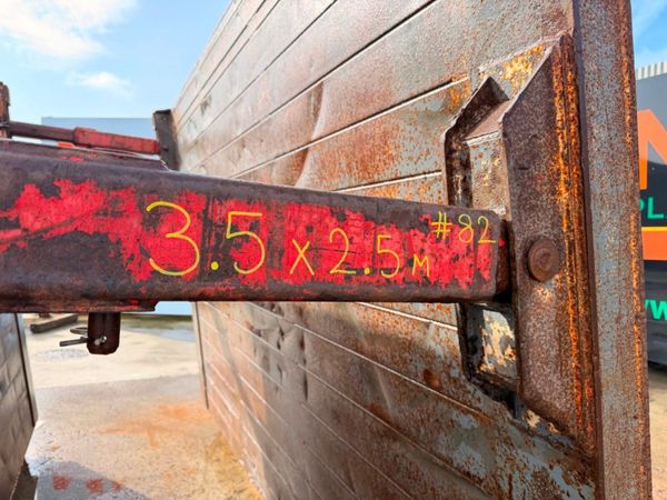 3.5 x 2.5 metre TRENCH BOX .......82 381116365