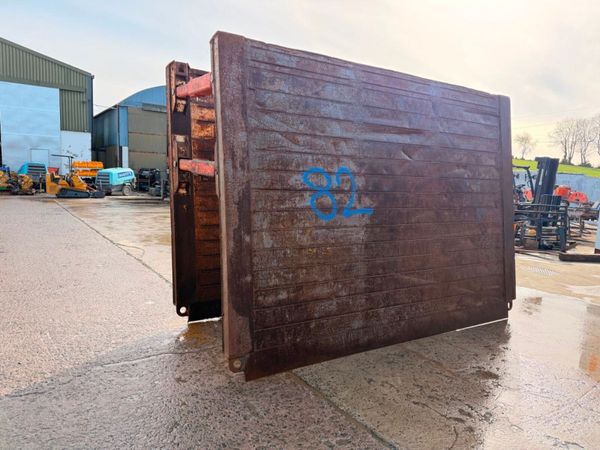 3.5 x 2.5 metre TRENCH BOX .......82 381116381