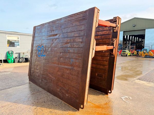 3.5 x 2.5 metre TRENCH BOX .......82 381116382