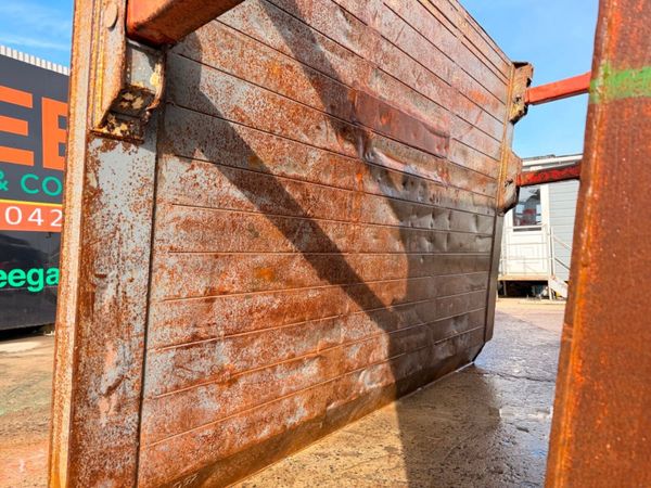 3.5 x 2.5 metre TRENCH BOX .......82 381116387