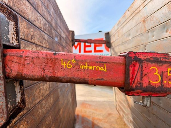 3.5 X 2.5 METRES TRENCH BOX .......88 381116400