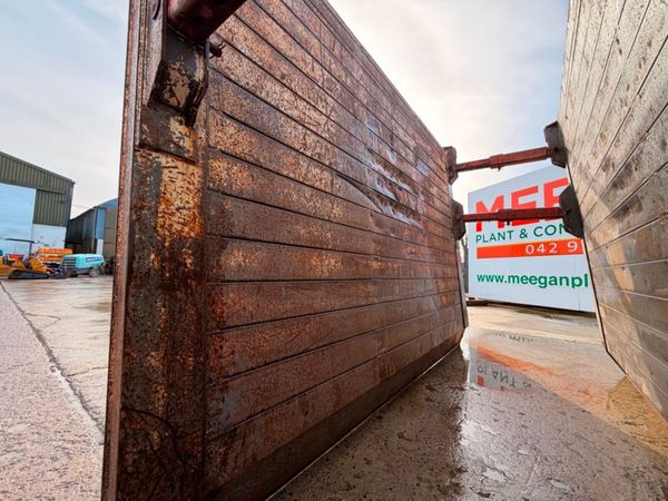 3.5 X 2.5 METRES TRENCH BOX .......88 381116403