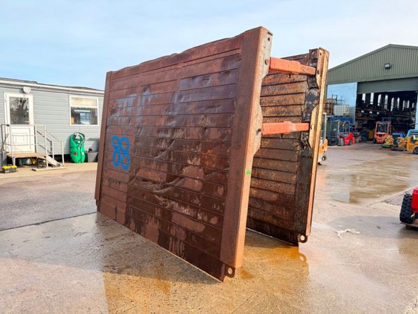 3.5 X 2.5 METRES TRENCH BOX .......88 381116409