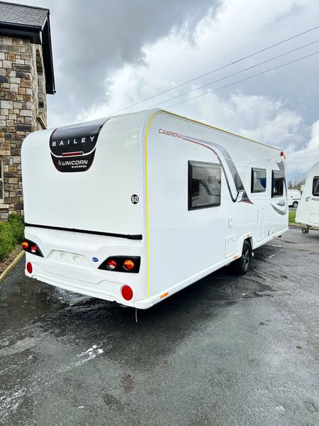 ✨BAILEY UNICORN BLACK EDITION 4 BERTH ISLAND BED✨ 381248993