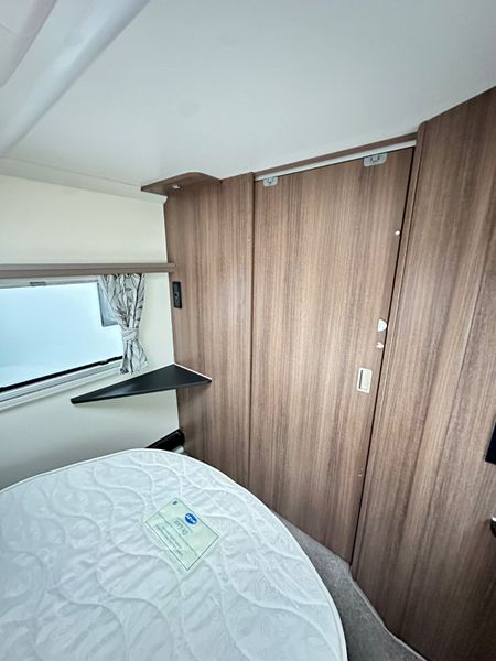 ✨BAILEY UNICORN BLACK EDITION 4 BERTH ISLAND BED✨ 381249002