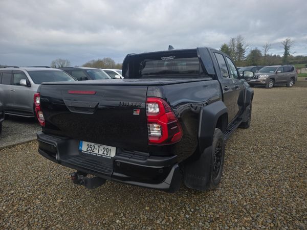 Toyota Hilux GR Sport 2 381263664