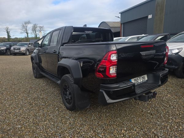 Toyota Hilux GR Sport 2 381263666