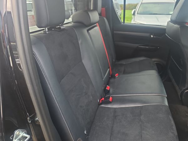 Toyota Hilux GR Sport 2 381263696