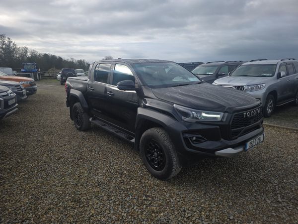 Toyota Hilux GR Sport 2 381263634