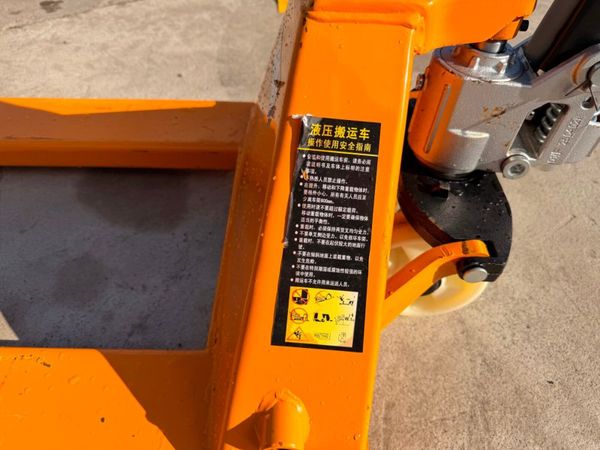 NEW 3 TON PALLET TRUCK 381277162