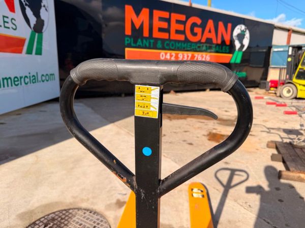 NEW 3 TON PALLET TRUCK 381277173