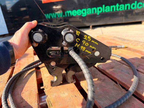 NEW ...MICRO / MINI DIGGER hydraulic quick hitch 381294140