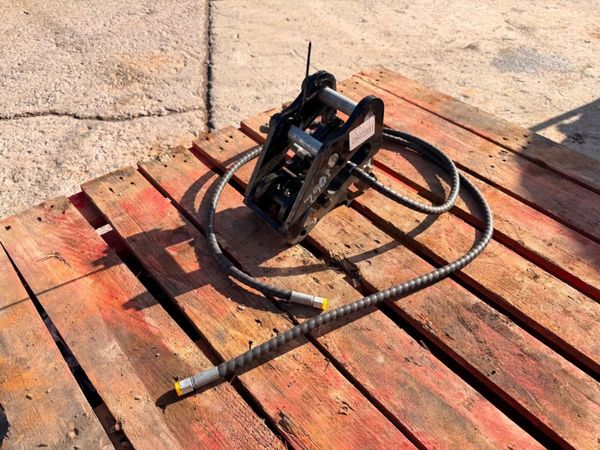NEW ...MICRO / MINI DIGGER hydraulic quick hitch 381294149