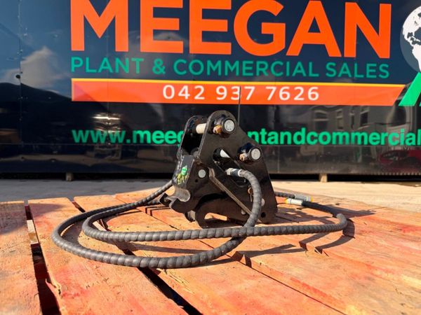NEW ...MICRO / MINI DIGGER hydraulic quick hitch 381294138