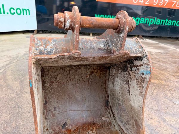 24 INCH ...3CX... GUMMY BUCKET ....45MM.....666 381201792