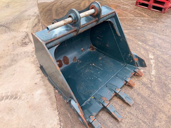NEW 48 INCH HYUNDAI BUCKET .....65MM ....267PF 381201814