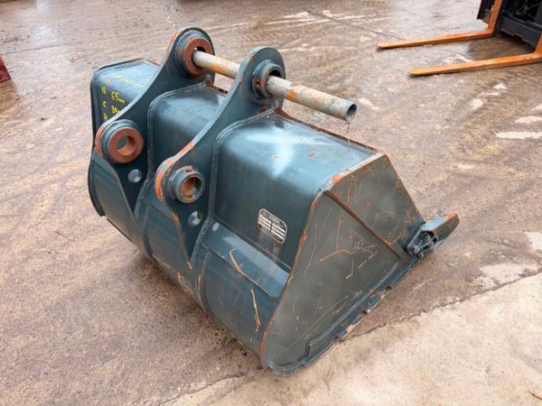 NEW 48 INCH HYUNDAI BUCKET .....65MM ....267PF 381201816