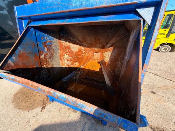 6000 kg ....conquip concrete tipping skip......112 381207065