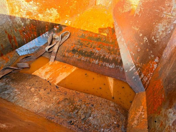 6000 kg ....conquip concrete tipping skip......112 381207068