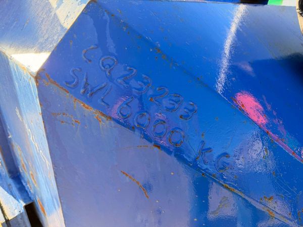 6000 kg ....conquip concrete tipping skip......112 381207075