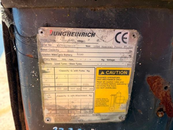 JUNGHEINRICH   3 TON DIESEL FORKLIFT .....1082 381207089
