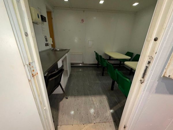 24 x 9 welfare unit  office toilet , canteen + 10 381207125