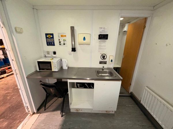 24 x 9 welfare unit  office toilet , canteen + 10 381207135
