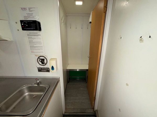 24 x 9 welfare unit  office toilet , canteen + 10 381207137