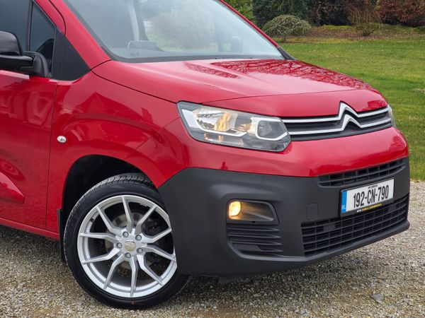 Citroen Berlingo 2019 381234171