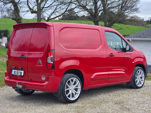 Citroen Berlingo 2019 381234184