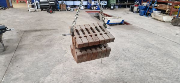 FIAT weights 381374852