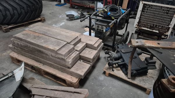 Max Low loader outrigger boards 381375171