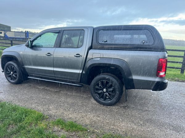 162 Volkswagen Amarok Black Ed Spotless***** 381392946