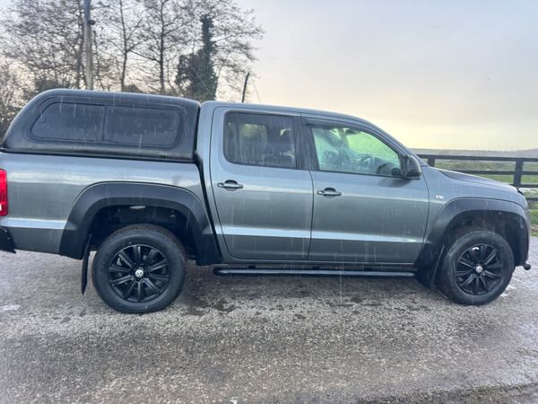 162 Volkswagen Amarok Black Ed Spotless***** 381392969