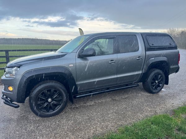 162 Volkswagen Amarok Black Ed Spotless***** 381392931