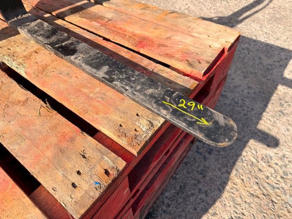 MICRO / MINI DIGGER FORK ATTACHMENT.....201W 381300199