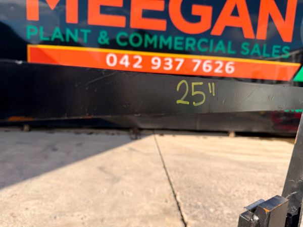 MICRO / MINI DIGGER FORK ATTACHMENT.....201W 381300201