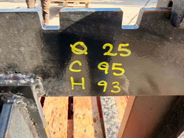 MICRO / MINI DIGGER FORK ATTACHMENT.....201W 381300206