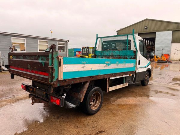 2019 IVECO DAILY TWIN WHEEL BREAKING / PARTS 381303080