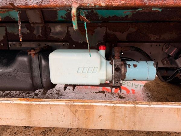 2019 IVECO DAILY TWIN WHEEL BREAKING / PARTS 381303091