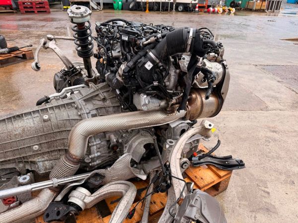 2018 AUDI Q5 engine and gearbox + parts 381313050