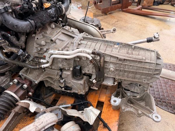 2018 AUDI Q5 engine and gearbox + parts 381313055