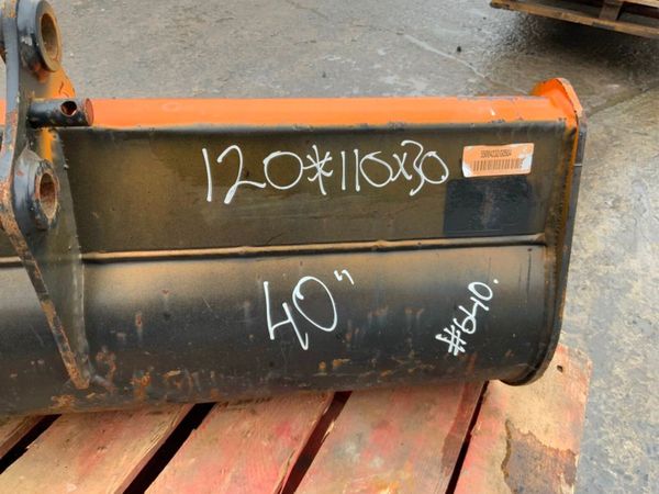 40" JCB GRADING BUCKET............30mm PINS......6 381319199