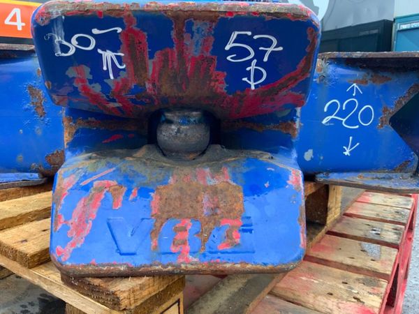 VBG DRAG HITCH & CROSS MEMBER......380v. 381319246