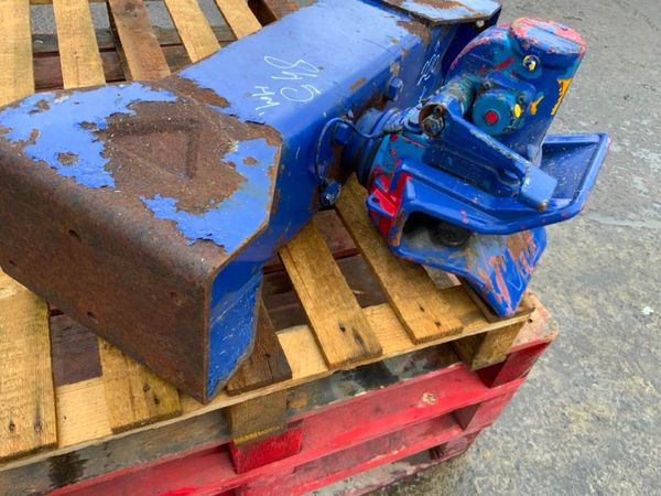 VBG DRAG HITCH & CROSS MEMBER......380v. 381319248