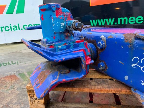 VBG DRAG HITCH & CROSS MEMBER......380v. 381319251